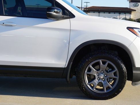 Used 2024 Honda Passport TrailSport image 9