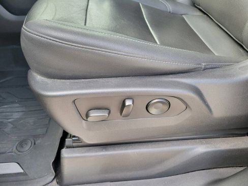 Used 2022 GMC Sierra 1500 SLT w/ SLT Premium Plus Package image 25