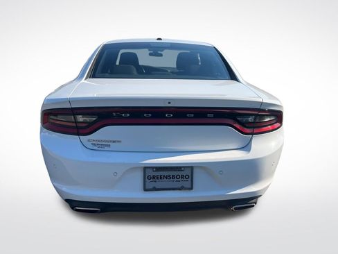 Used 2022 Dodge Charger SXT RWD image 4