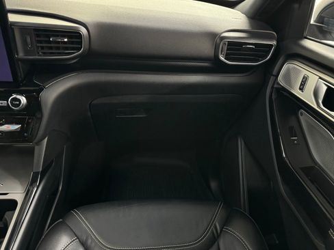 Used 2021 Ford Explorer ST w/ ST Street Pack image 16