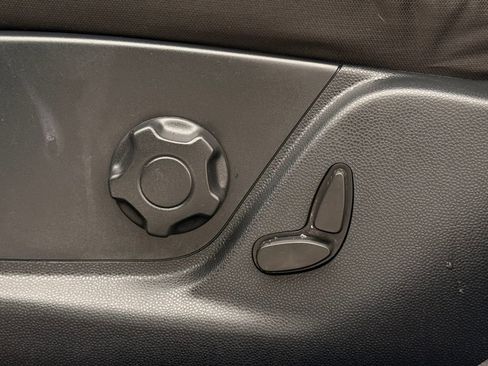 Used 2018 Ford EcoSport SE w/ SE Convenience Package image 24