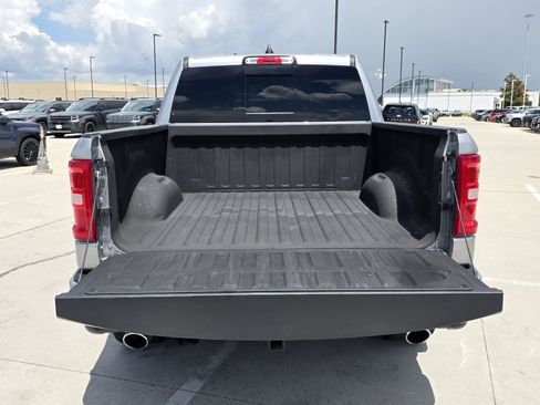 Used 2025 RAM 1500 Big Horn AWD/4WD image 8