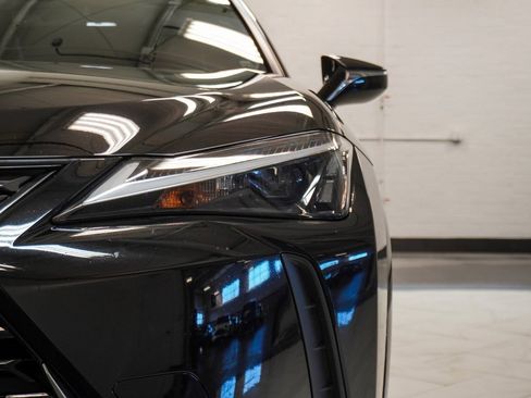 Used 2024 Lexus UX 250h AWD w/ Premium Package image 38