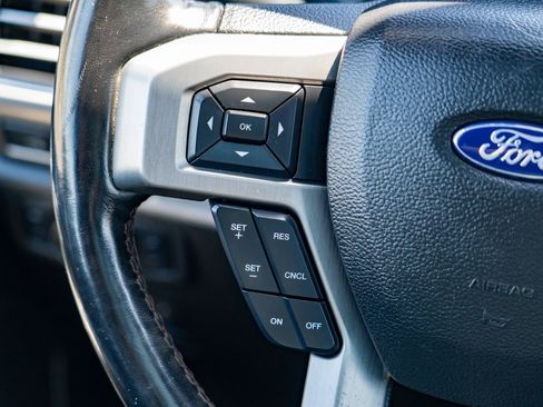 Used 2018 Ford F150 Platinum w/ Technology Package AWD/4WD image 20