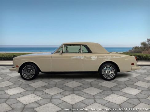 Used 1990 Rolls-Royce Corniche III image 21