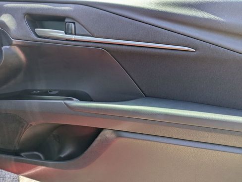 Used 2025 Toyota Camry LE FWD image 33