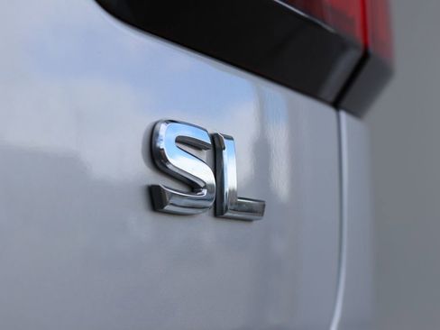 Used 2024 Nissan Armada SL image 31