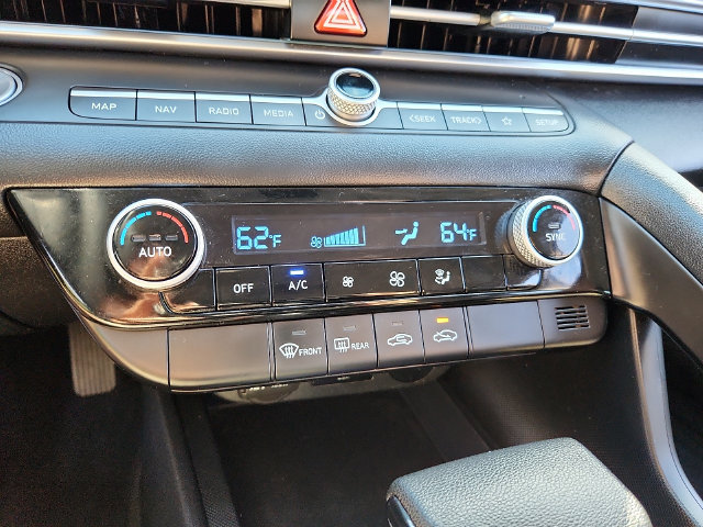 Used 2024 Hyundai Elantra SEL FWD image 16