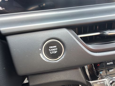 Used 2024 Kia Seltos EX AWD/4WD image 25
