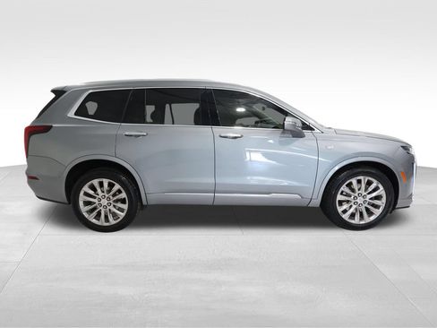 Used 2023 Cadillac XT6 Premium Luxury w/ Technology Package AWD/4WD image 5