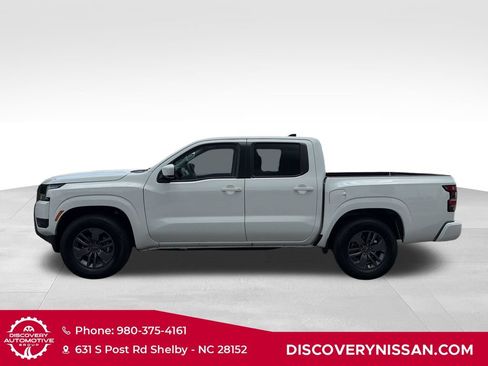 Certified 2025 Nissan Frontier SV RWD image 9