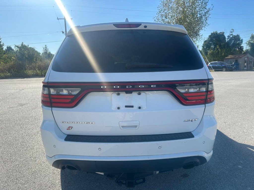 Used 2018 Dodge Durango SRT w/ SRT Interior Appearance Group AWD/4WD image 4