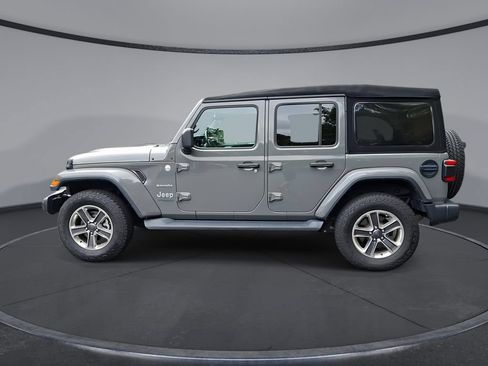 Used 2020 Jeep Wrangler Unlimited Sahara AWD/4WD image 9