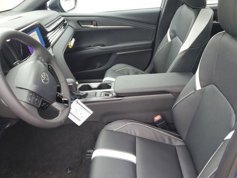 New 2026 Toyota Camry SE FWD image 17