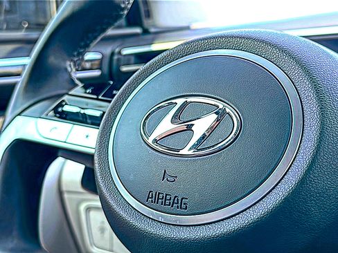 Used 2024 Hyundai Tucson Limited FWD image 31