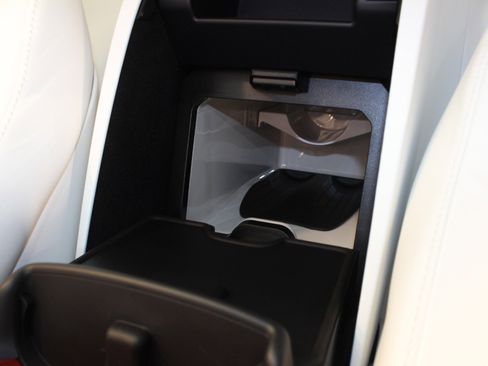 Used 2025 Mercedes-Benz Maybach GLS 600 4MATIC image 37