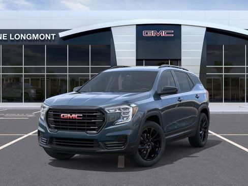 New 2024 GMC Terrain SLE w/ Driver Convenience Package image 6