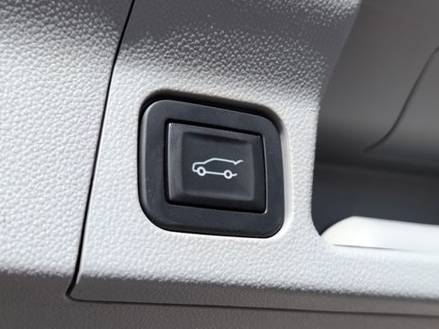 Used 2019 GMC Acadia SLT image 6