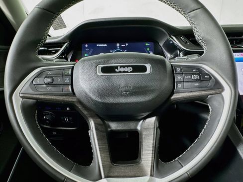 Used 2023 Jeep Grand Cherokee 4WD 4xe image 48