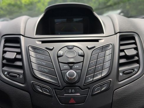 Used 2019 Ford Fiesta SE FWD image 18