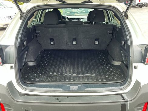 Used 2024 Subaru Outback Premium image 27