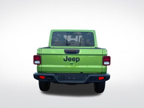 New 2025 Jeep Gladiator Sport image 4