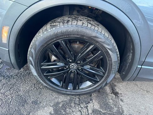 Used 2021 Volkswagen Tiguan SE R-Line image 13