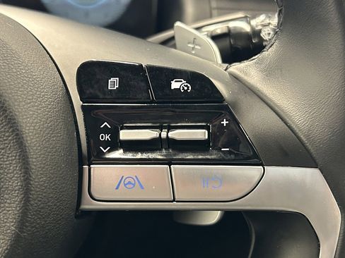 Used 2022 Hyundai Santa Cruz SEL Premium image 25