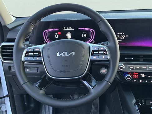 New 2025 Kia Telluride LX image 19
