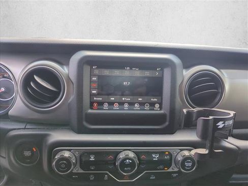 Used 2021 Jeep Gladiator Sport AWD/4WD image 19