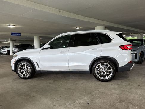 Used 2023 BMW X5 sDrive40i RWD image 2