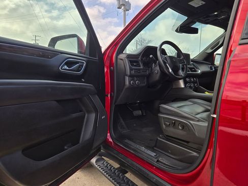 Used 2021 Chevrolet Tahoe Z71 w/ Luxury Package image 9