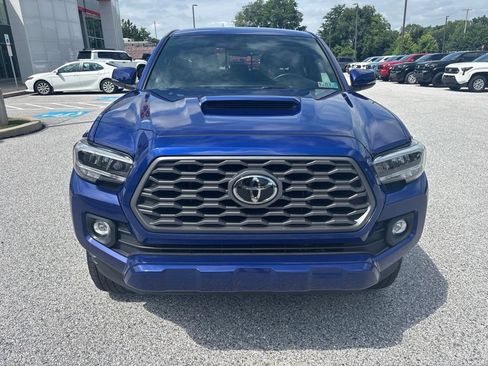 Used 2022 Toyota Tacoma TRD Sport w/ Technology Package AWD/4WD image 10