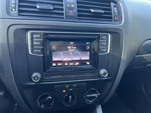 Used 2016 Volkswagen Jetta S FWD image 19