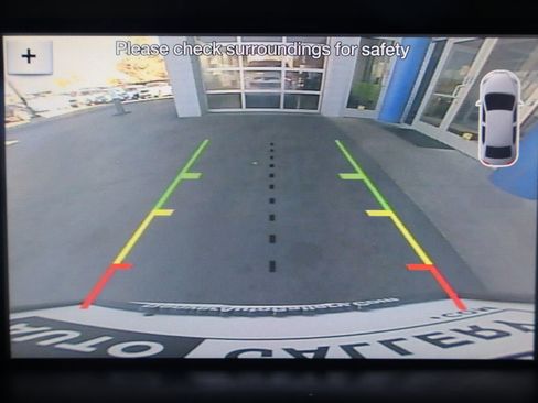 Used 2017 Ford Escape SE w/ Equipment Group 201A image 17