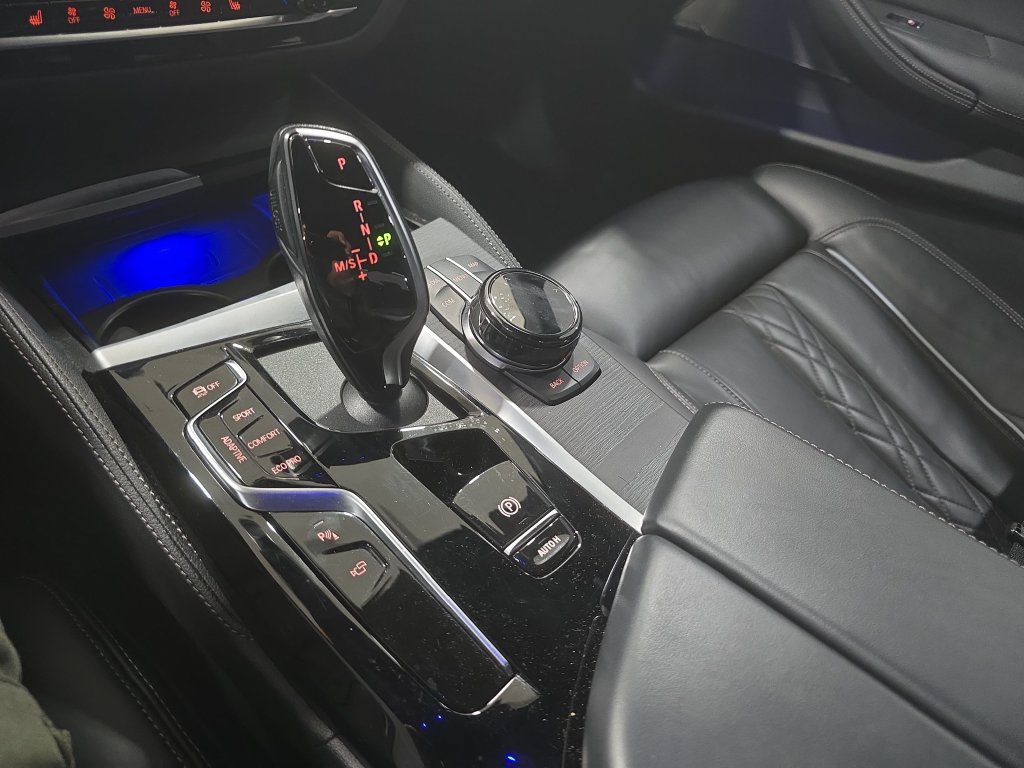 Certified 2023 BMW M550i xDrive w/ Dynamic Handling Package AWD/4WD image 15