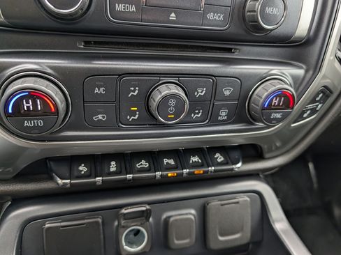 Used 2018 Chevrolet Silverado 1500 LTZ Z71 w/ Centennial Edition image 31