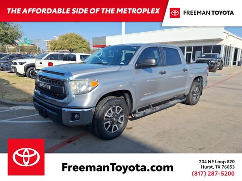 Used 2016 Toyota Tundra SR5 w/ SR5 Upgrade Package image 1