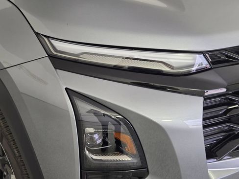 New 2026 Chevrolet Equinox RS w/ Convenience Package III FWD image 9