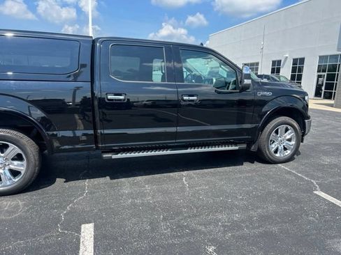 Used 2018 Ford F150 Lariat w/ Equipment Group 502A Luxury AWD/4WD image 9