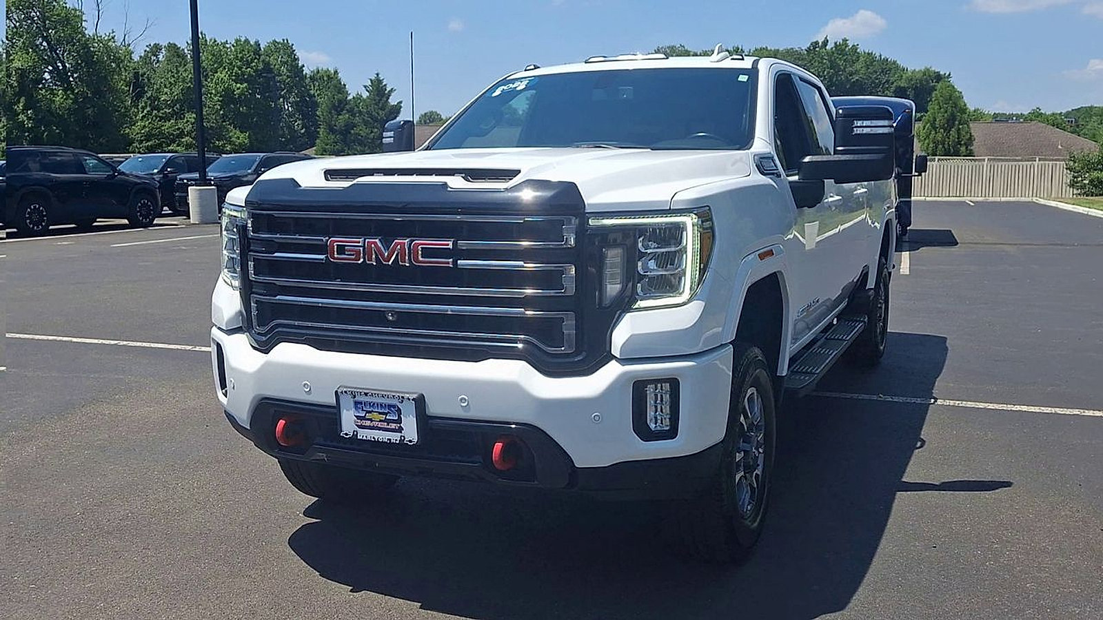 Used 2022 GMC Sierra 2500 AT4 w/ AT4 Preferred Package AWD/4WD image 6