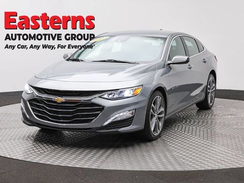 Used 2024 Chevrolet Malibu LT FWD image 1