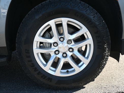 Used 2022 Chevrolet Tahoe LS image 13