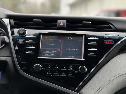 Used 2018 Toyota Camry LE w/ Protection Package (Q2) FWD image 18