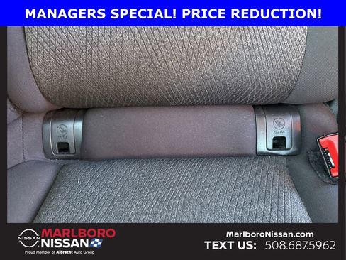 Certified 2024 Nissan Rogue SV image 17