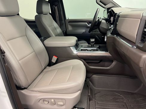 Used 2023 GMC Sierra 1500 SLT w/ SLT Premium Plus Package image 13