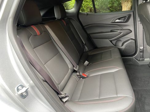 Used 2026 Chevrolet Trax RS w/ Driver Confidence Package FWD image 34