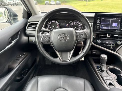 Used 2023 Toyota Camry SE w/ Cold Weather Package AWD/4WD image 19