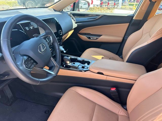 Used 2025 Lexus NX 250 FWD w/ Towing Package (2000 Lbs) image 46