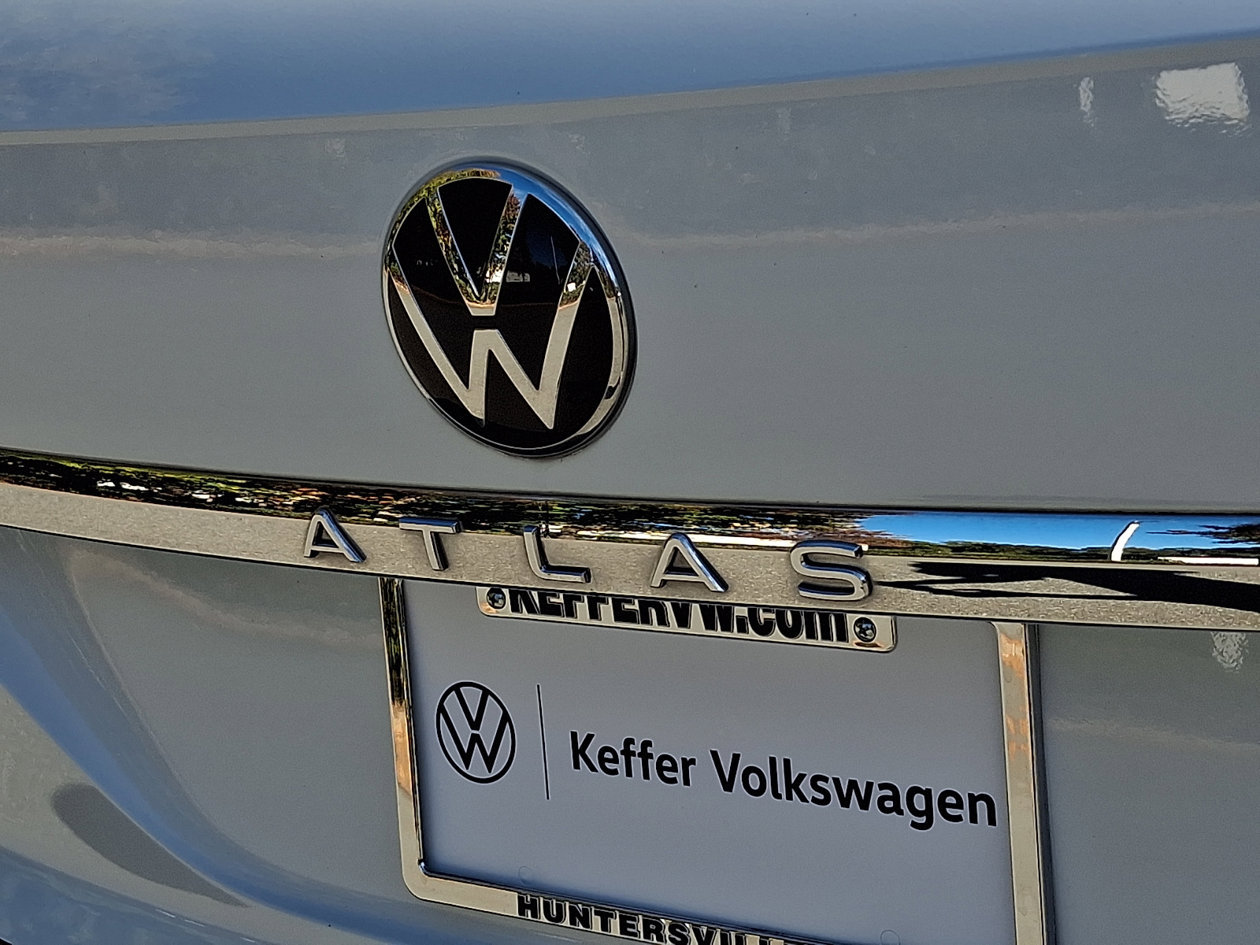 Used 2021 Volkswagen Atlas Cross Sport SE w/ V6 Towing Package FWD image 33